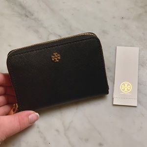 NWT Tory Burch Robinson Mini Zip Wallet